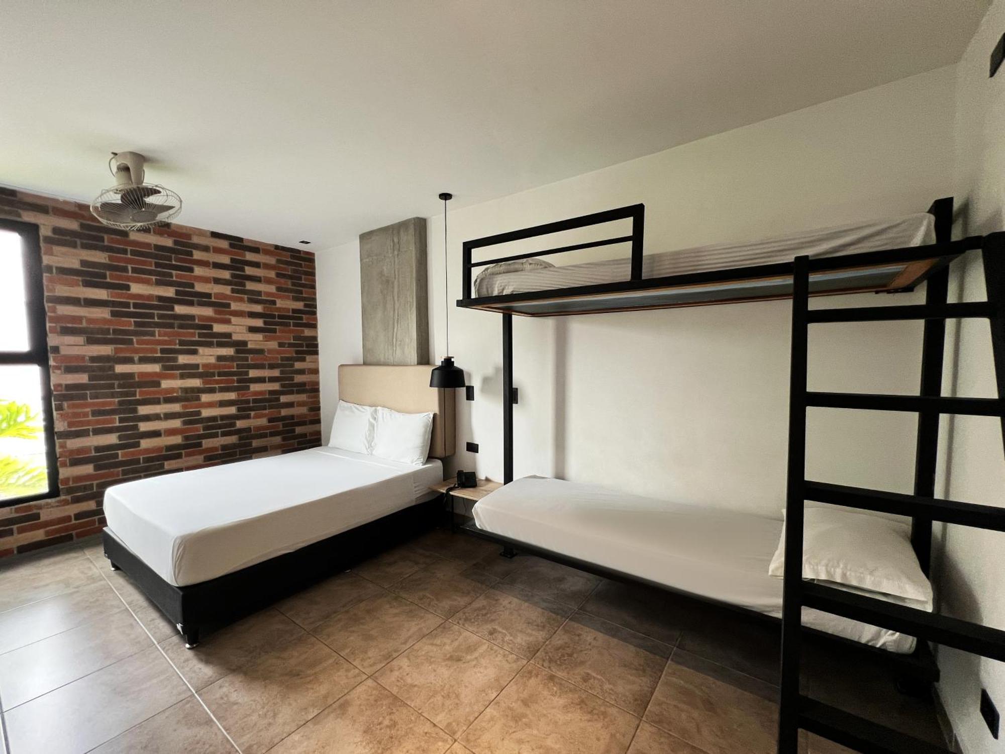 Apartahotel Medellin Bagian luar foto