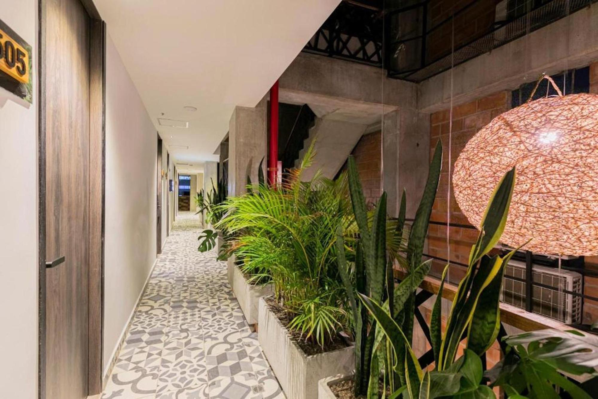 Apartahotel Medellin Bagian luar foto