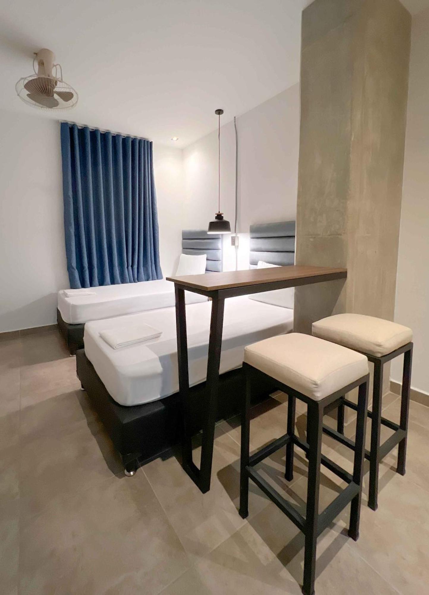 Apartahotel Medellin Bagian luar foto