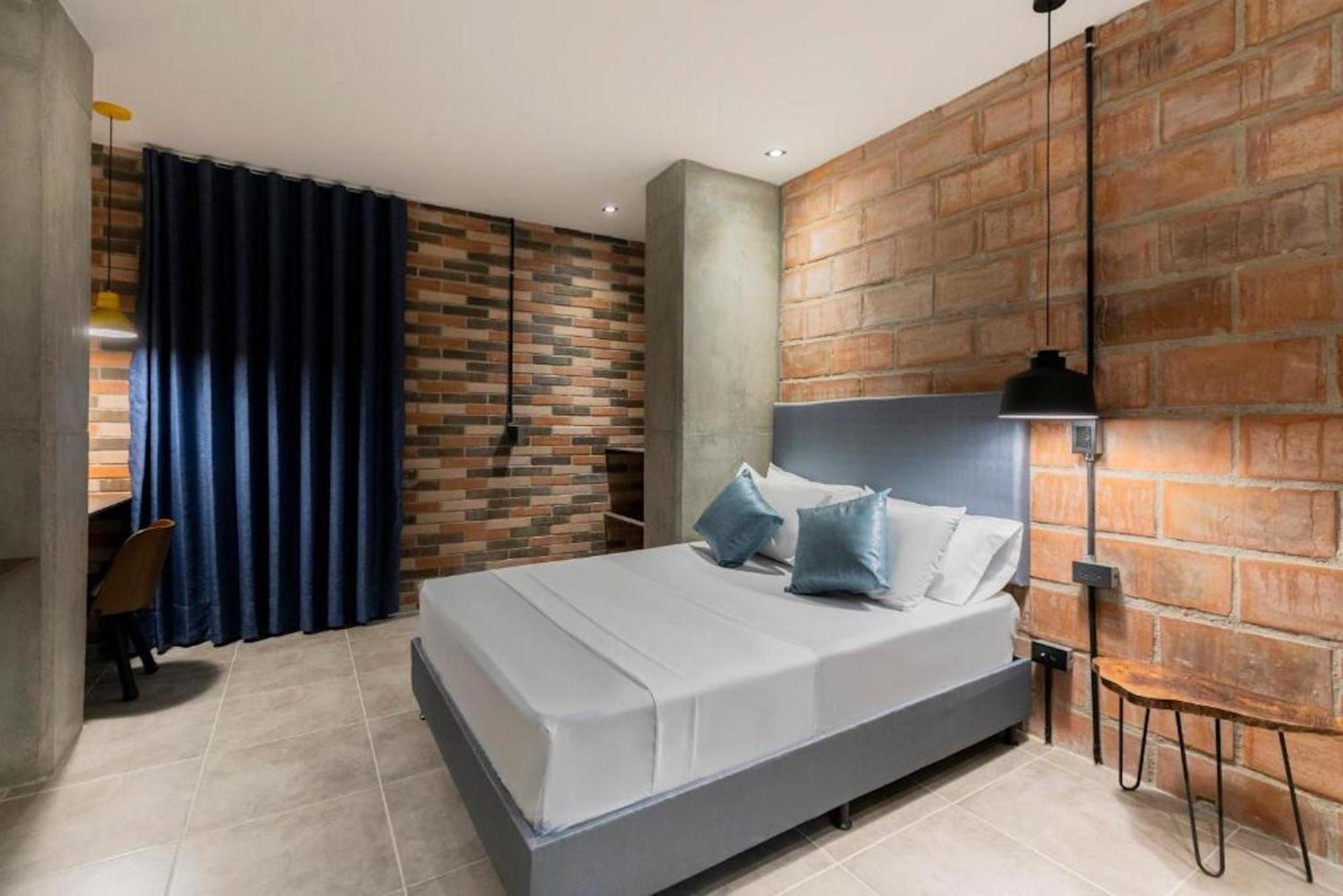 Apartahotel Medellin Bagian luar foto